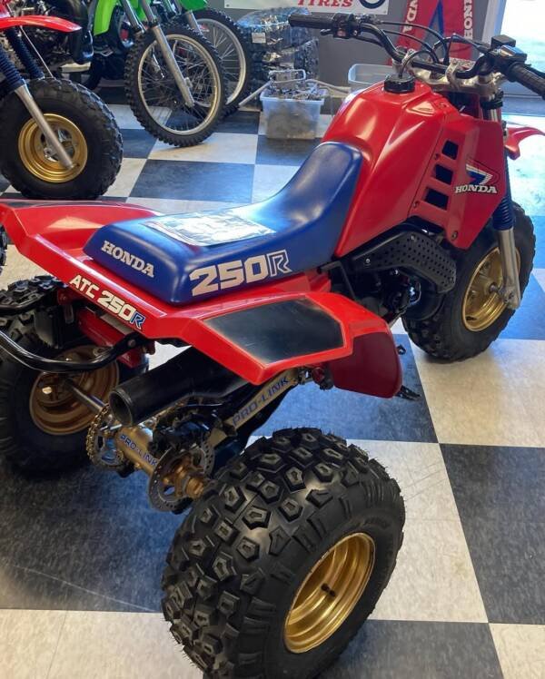 1985 Honda ATC250R - Image 4